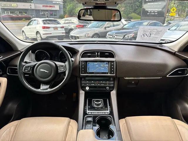 2017 Jaguar F-PACE 35t Prestige