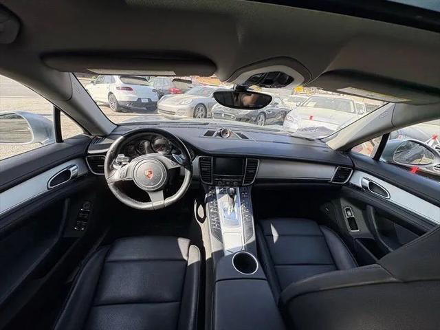 2011 Porsche Panamera 4