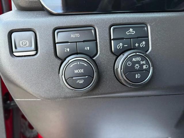 2024 Chevrolet Silverado 1500 4WD Crew Cab Short Bed RST