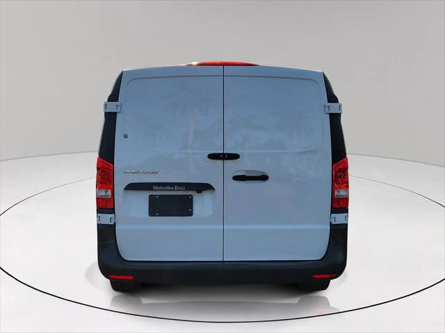 2022 Mercedes-Benz Metris Standard