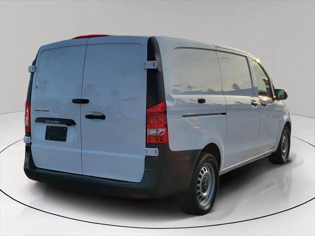 2022 Mercedes-Benz Metris Standard