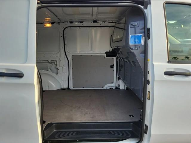 2022 Mercedes-Benz Metris Standard