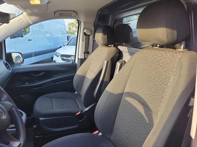 2022 Mercedes-Benz Metris Standard