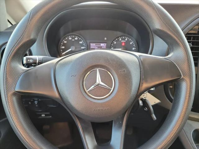 2022 Mercedes-Benz Metris Standard