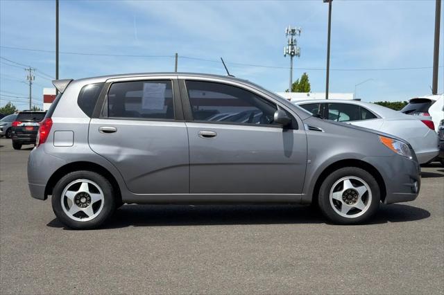 2009 Pontiac G3 Base