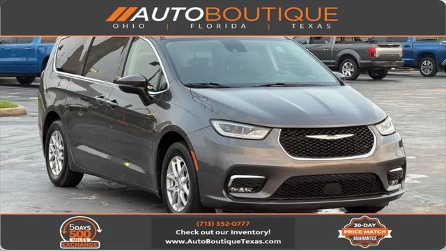2023 Chrysler Pacifica Touring L for sale in Alvin, TX