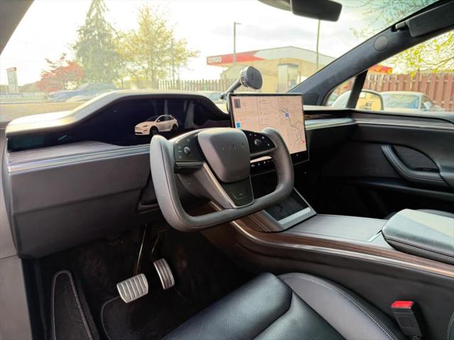 2023 Tesla Model X Standard Range
