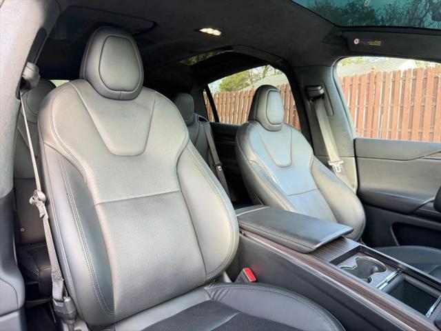 2023 Tesla Model X Standard Range