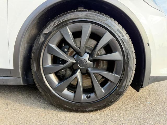 2023 Tesla Model X Standard Range
