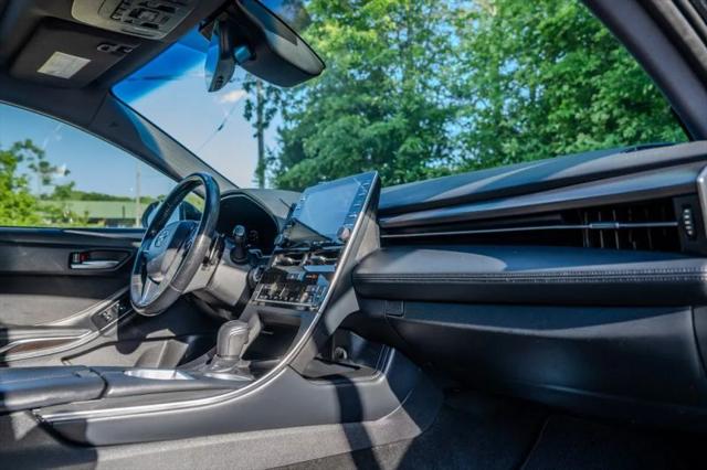 2019 Toyota Avalon XSE