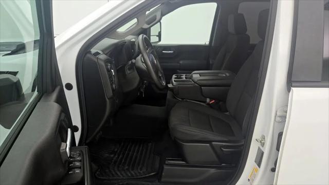 2021 Chevrolet Silverado 2500HD 4WD Crew Cab Standard Bed Custom