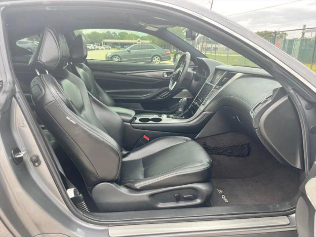 2022 INFINITI Q60 LUXE AWD