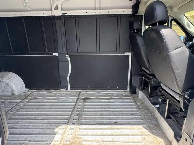 2025 Ram ProMaster 2500 Cargo Van Tradesman High Roof 159" WB w/Pass Seat