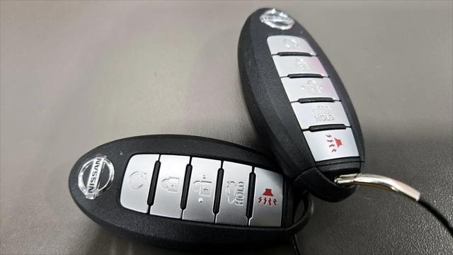 2020 Nissan Versa SR Xtronic CVT