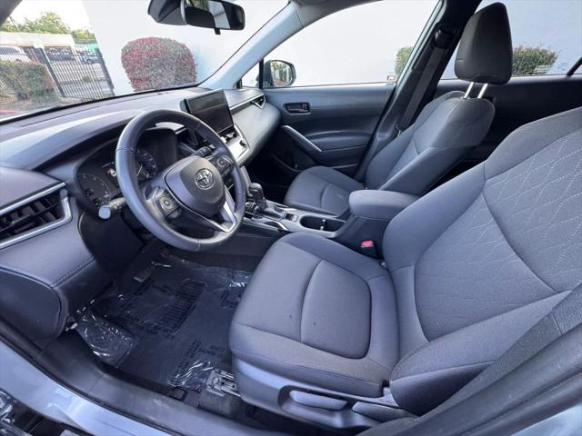 2024 Toyota Corolla Cross LE