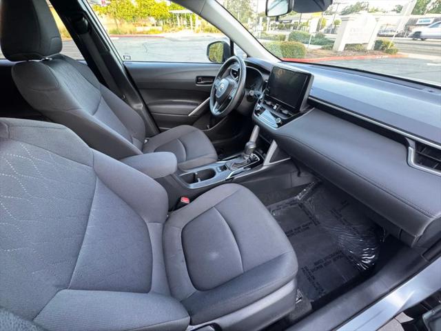 2024 Toyota Corolla Cross LE