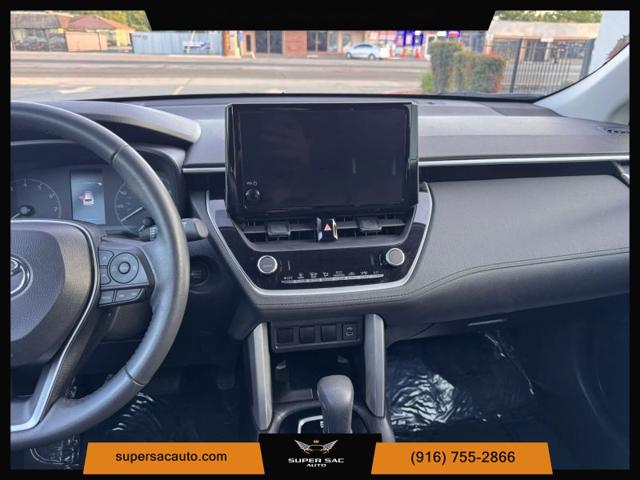 2024 Toyota Corolla Cross LE