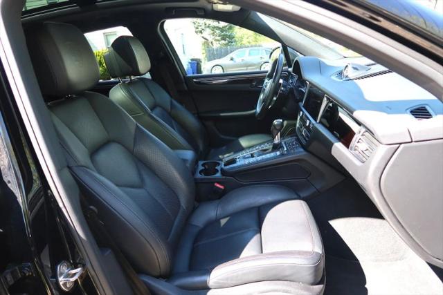 2020 Porsche Macan S