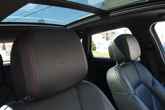 2020 Porsche Macan S