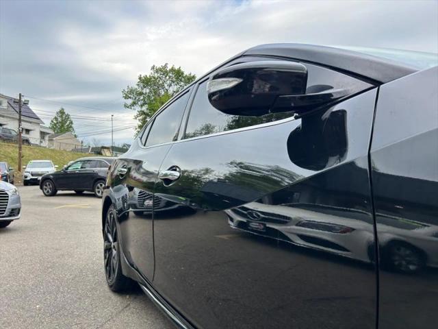 2017 Nissan Maxima 3.5 SR
