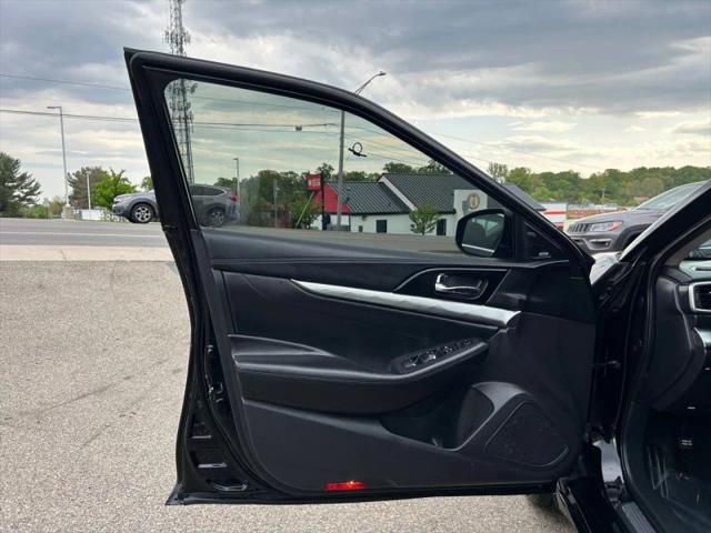 2017 Nissan Maxima 3.5 SR