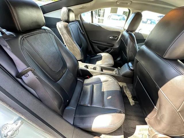 2012 Chevrolet Volt Base