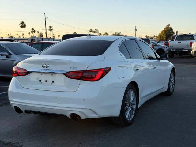 2021 INFINITI Q50 LUXE