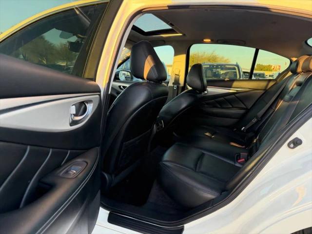 2021 INFINITI Q50 LUXE
