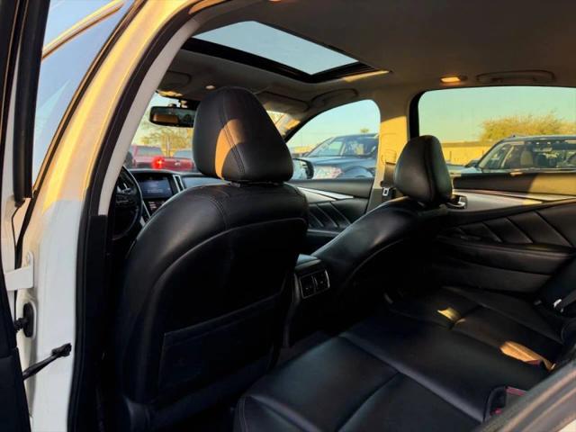 2021 INFINITI Q50 LUXE