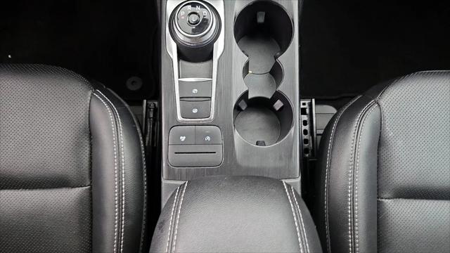 2022 Ford Escape SEL