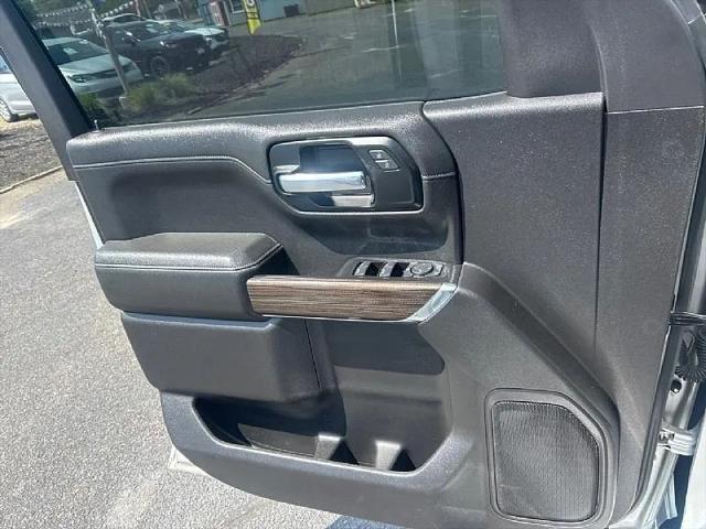 2020 Chevrolet Silverado 1500 4WD Crew Cab Short Bed RST