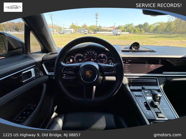 2022 Porsche Panamera Base