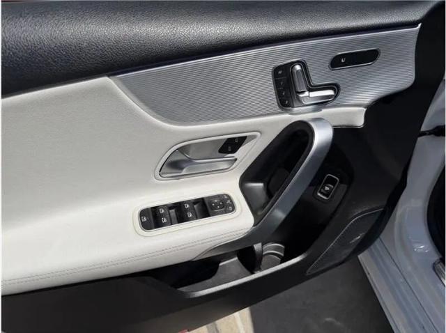 2020 Mercedes-Benz A 220 A 220