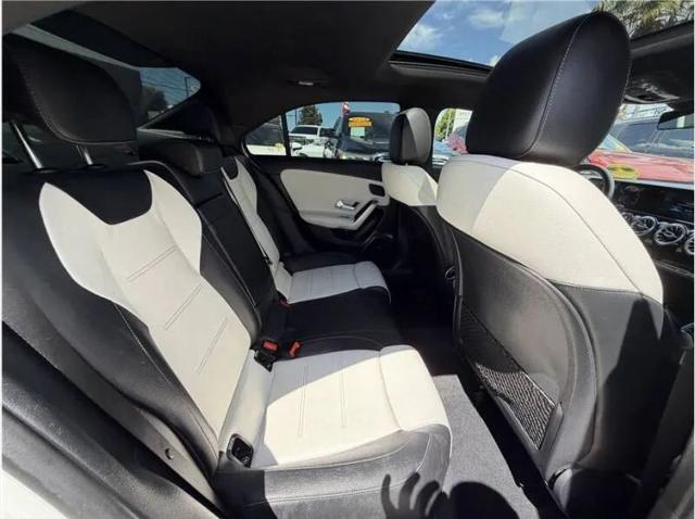 2020 Mercedes-Benz A 220 A 220