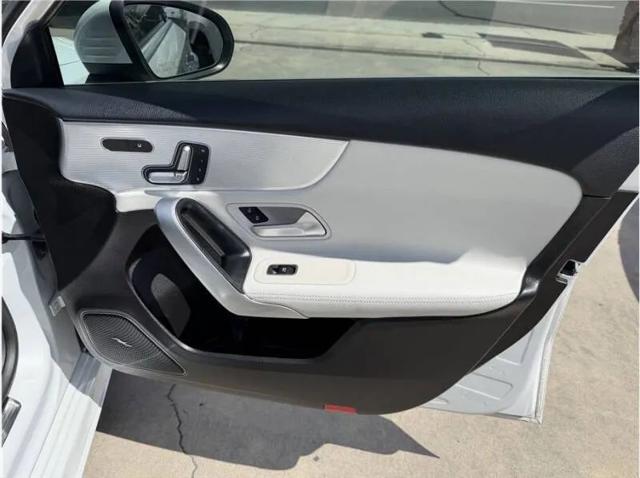 2020 Mercedes-Benz A 220 A 220