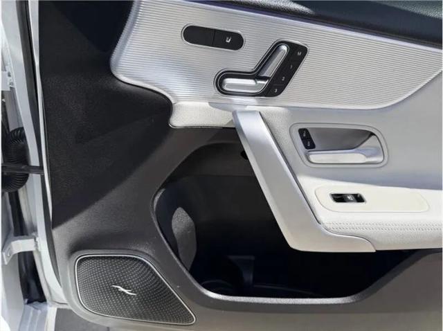 2020 Mercedes-Benz A 220 A 220