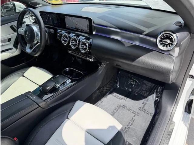 2020 Mercedes-Benz A 220 A 220