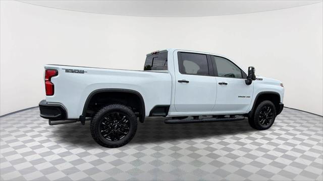 2026 Chevrolet Silverado 3500HD Crew Cab, Standard Bed, LT, 4WD