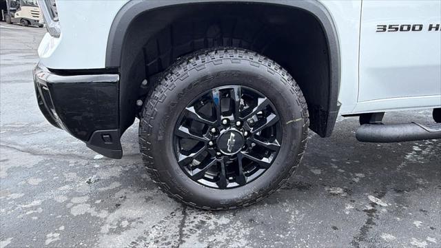 2026 Chevrolet Silverado 3500HD Crew Cab, Standard Bed, LT, 4WD