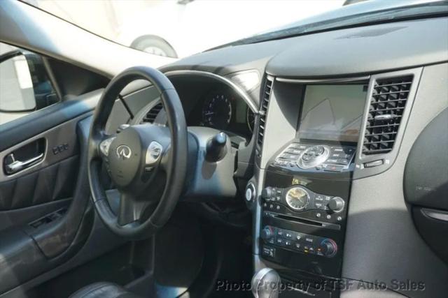 2014 INFINITI QX70 3.7