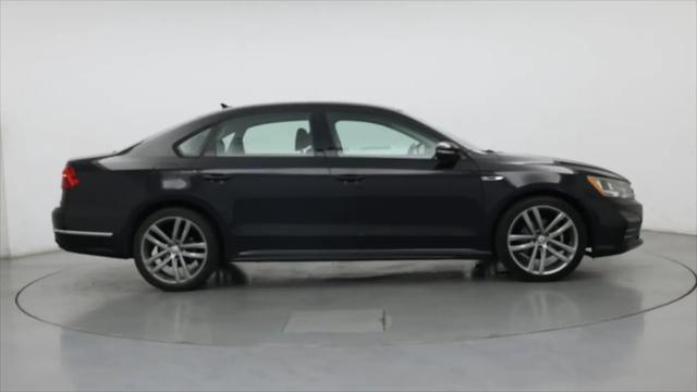 2018 Volkswagen Passat 2.0T R-Line