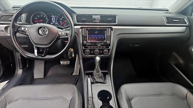 2018 Volkswagen Passat 2.0T R-Line
