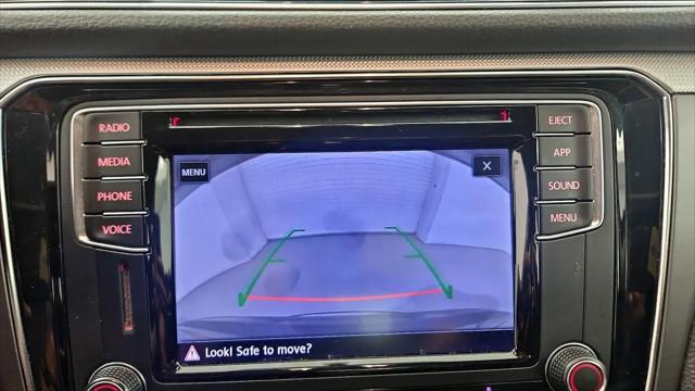 2018 Volkswagen Passat 2.0T R-Line
