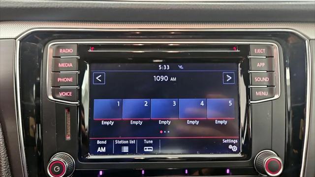 2018 Volkswagen Passat 2.0T R-Line