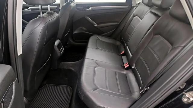 2018 Volkswagen Passat 2.0T R-Line