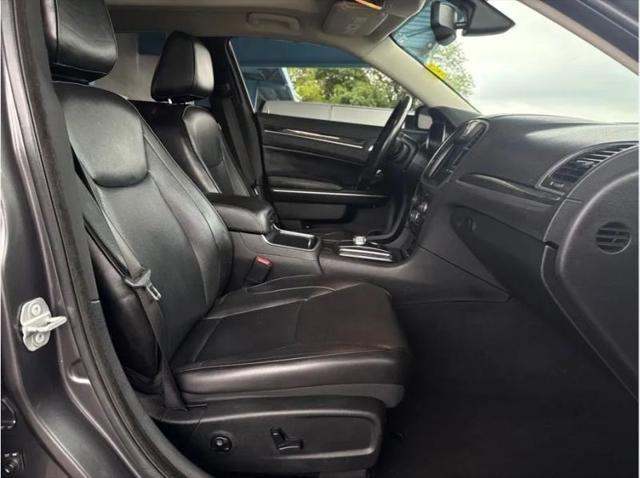 2019 Chrysler 300 Limited
