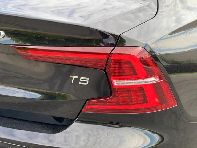 2019 Volvo S60 T5 Momentum
