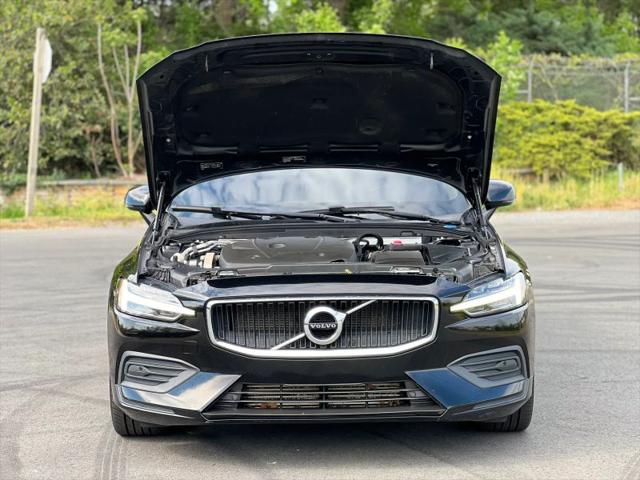 2019 Volvo S60 T5 Momentum