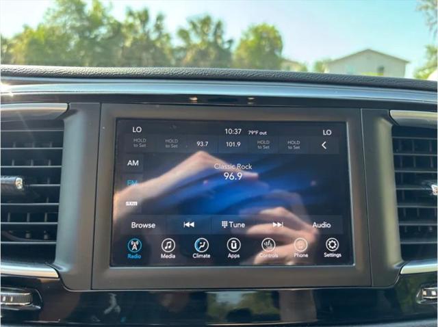 2020 Chrysler Pacifica Touring L