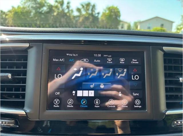 2020 Chrysler Pacifica Touring L